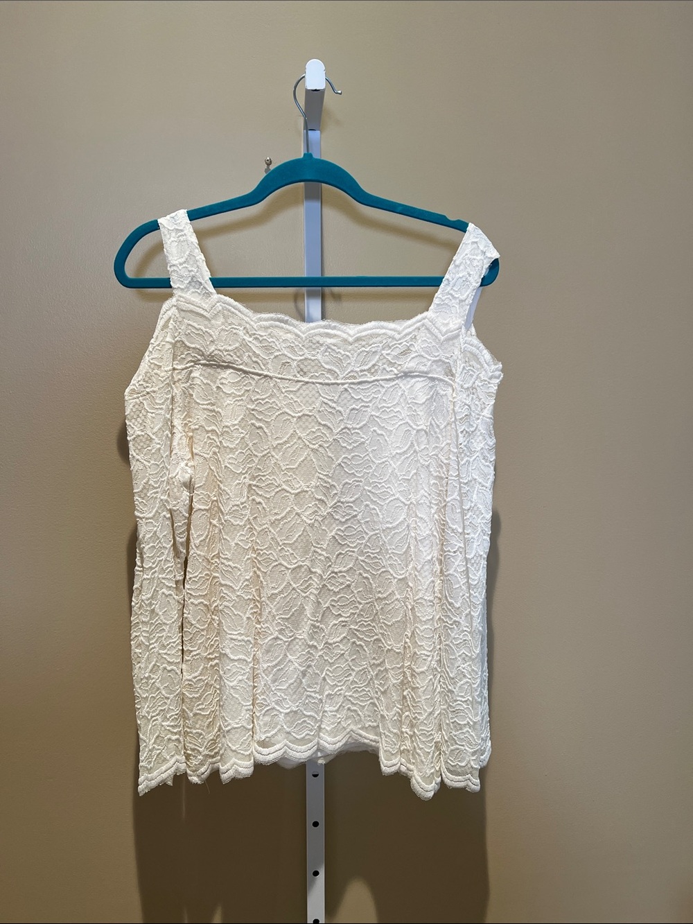 Chico's Cream Lace Square-Neck cold shoulder, long sleeve.